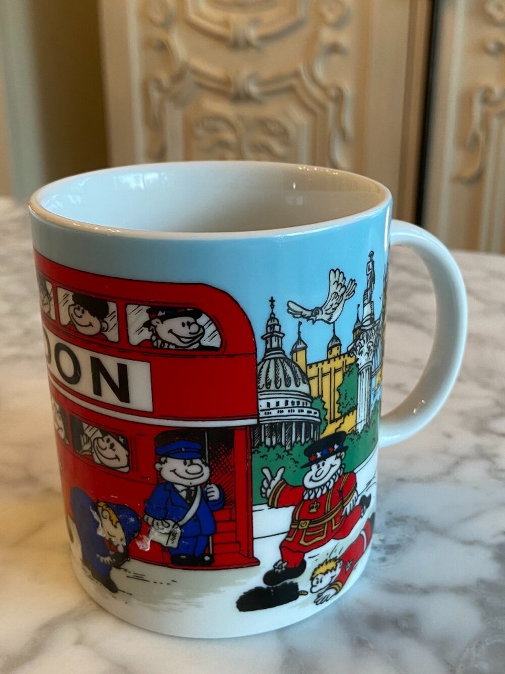 Vintage Sampsons Limited London Sights-British RED BUS-10 oz Ceramic MUG England